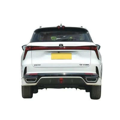 Geschlossene Karosserie Changan CS75 Plus Kompakte Benzin-SUV-Fahrzeuge mit maximaler Geschwindigkeit von 190