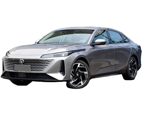 Wechseln Sie ein UNI-V 2.0 T 4 Wd Auto Gas Fahrzeug Gas Auto EV Auto bei Reifen Spezifikation 330kw