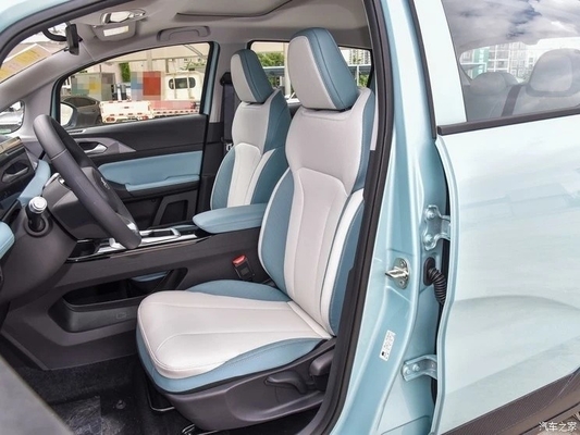 Handgetriebe 2024 Geely Geometry E Firefly 5 Sitzplätze Elektroauto für Erwachsene auf der Straße