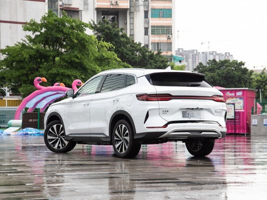 800W geschlossener Karosserie Typ Byd Song Plus Champion Edition EV 520km Langstrecken-Elektroauto