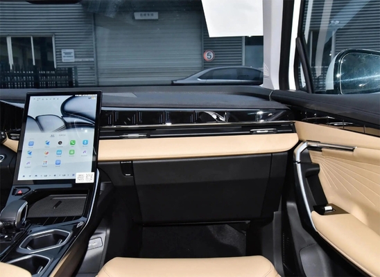 Lebensdauer ≤ 1 Jahr Geely Boyue L Energiefahrzeuge Autos Benzin SUV für Straßenbedingungen
