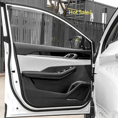 Geely Coolray Binyue 1.5t Autos Benzin SUV 4WD Kraftstofffahrzeug angepasst und großer Platz