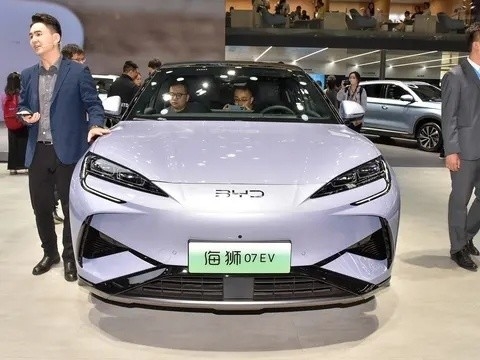 Byd Sea Lion 07 71,8 Kwh Batteriekapazität Elektroauto mit 4830x1925x1620 mm Größe