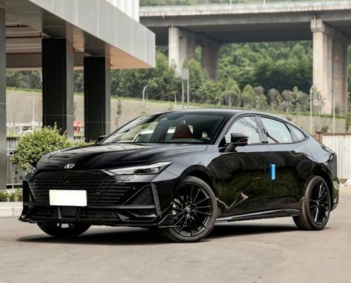 Schwarzer Chang Prime ein Uni-V Gebrauchtwagen Benzin Auto Mini-Auto Micro SUV Benzin Limousinen Autos