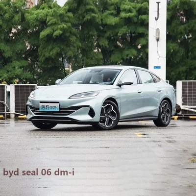 80 km Neue Markteinführung 2024 Byd Seals 06 Dm-I Energiefahrzeuge Reifen Größe 225/50 R18 Sitzplätze 5