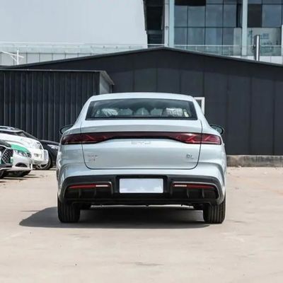 4-Türer 5-Sitzer Limousine BYD Qin L Dm-I 80 km Niedrigverbrauch Hybrid-Elektroauto