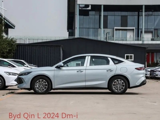 Klimagerät BYD-Qin L 2024 DM-I 80 km Führendes Modell mit Front 4 Rear 2 Radar System