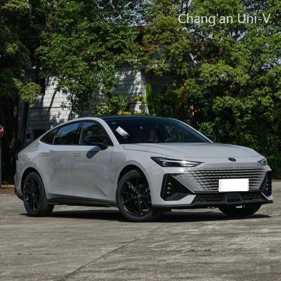 Changan Intelligent Electric Uni-V Idd 1.5t 113km 2023 Version EV Fahrzeug Linkslenkung