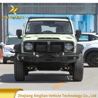 Tank 300 4WD Benzin Offroad Gebrauchtwagen 2.0T Challenger Hubraum Ml 1967 in Schwarz