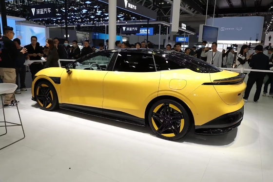 2024 Geely Zeekr 007 Energiefahrzeuge Automotive Kundendienst und Anpassung