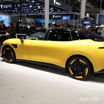 2024 Zeekr 007 Elektroauto 2WD Hochgeschwindigkeit 210km/h Fünf-Sitzer BEV für 5 Passagiere Hergestellt