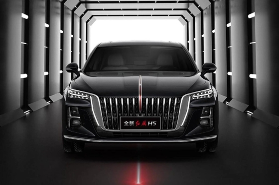 Der meistverkaufte Hongqi H5 Luxuswagen mit 2,0-Liter-Ot-Motor und automatischem Getriebe