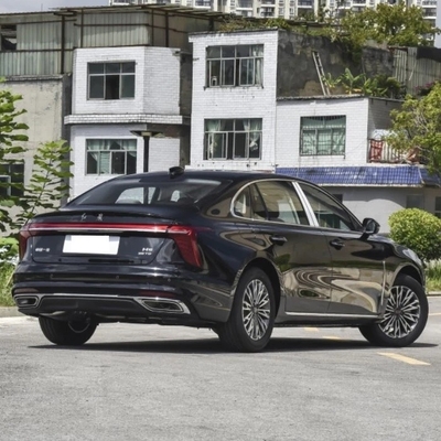 Der meistverkaufte Hongqi H5 Luxuswagen mit 2,0-Liter-Ot-Motor und automatischem Getriebe