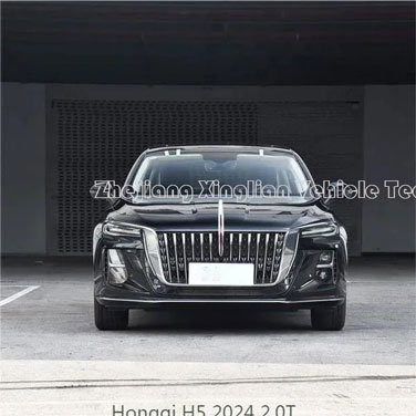 Linkslenkende Hongqi H5 1,5 t 2,0 t Automatikgetriebe Limousine für 5 Sitzplätze