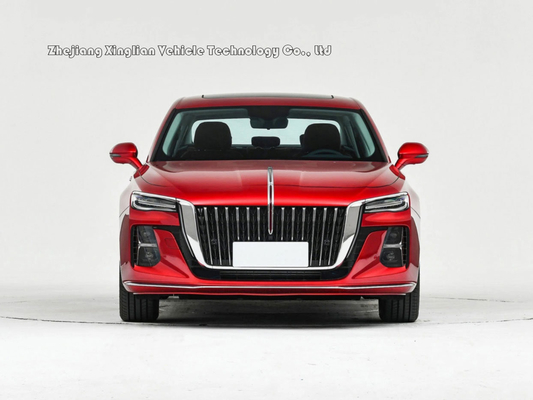 ISO14001 zertifiziert und 1,6-2,0L Hubraum Die Brennstofföl Hongqi H5 4-Wheeler Limousine