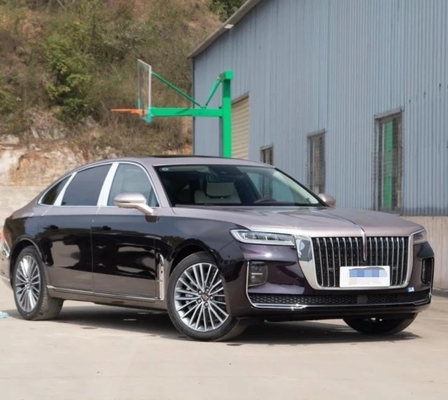 Energie-Elektroauto Hongqi E-HS9 6 Sitzplätze Weißes Vierradfahrzeug mit FWD-Antrieb