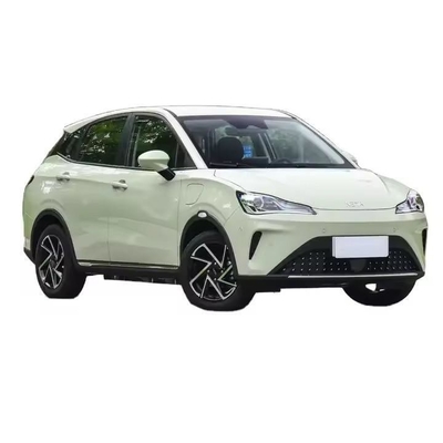Geschlossene Karosserie Neta Nezha Aya's 2023 Small SUV mit Langstrecken von 318 km und 401 km