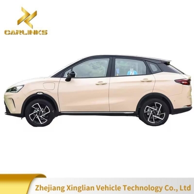 2023 Nezha Aya Pure EV Energiefahrzeug 401km Elektroauto mit mehreren Farben