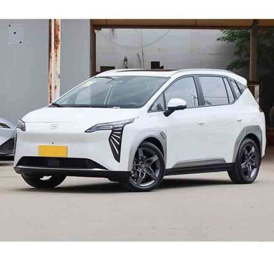 2023 GAC Aion Y SUV Elektrofahrzeug mit 100kw/176nm R17 Lithium-Eisen-Phosphat-Batterie