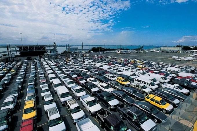 Deposit+Wholesale 202n M′s Chang′an Mazda 3 High Quality Two Wheel Drive Sedan with Automatic Gear Box Leather Seats New Cars